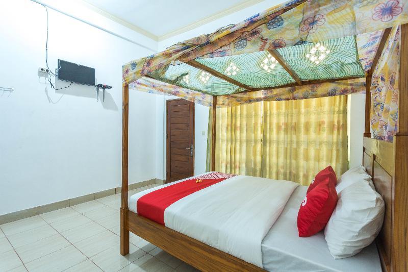 Oyo 1895 Lamancha Homestay Kuta  Exterior photo